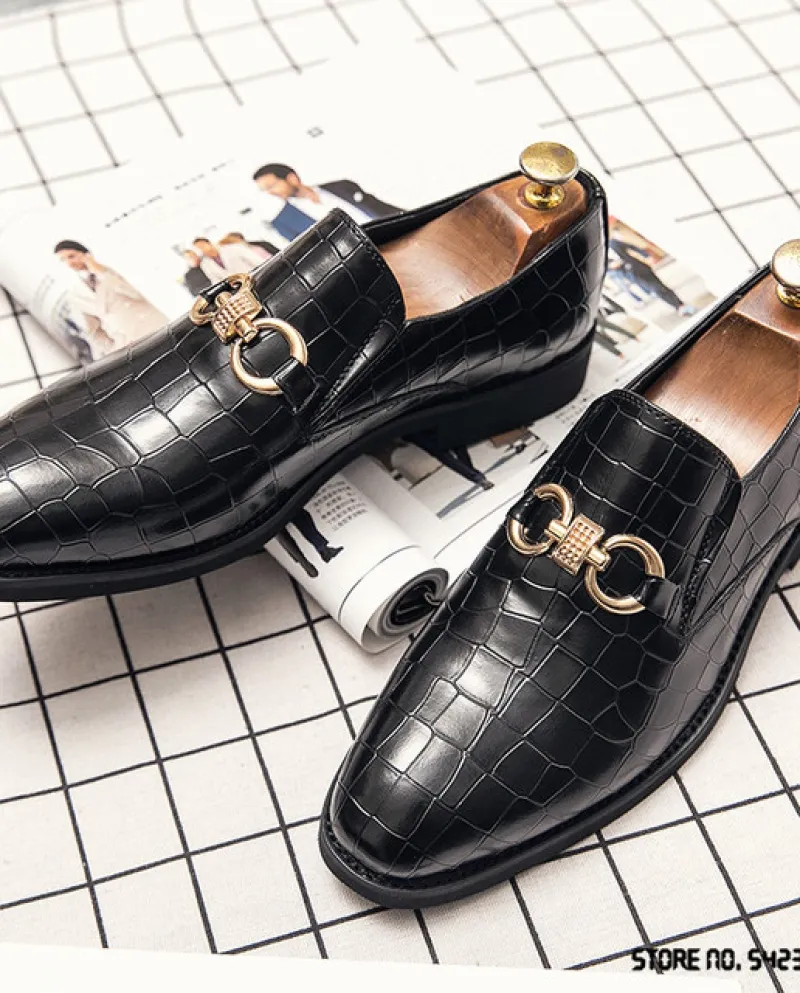 Luxury Britain Designer Mens Coccodrillo Modello Bottone in metallo Scarpe da sposo da sposa Appartamenti Mocassini casual Abito
