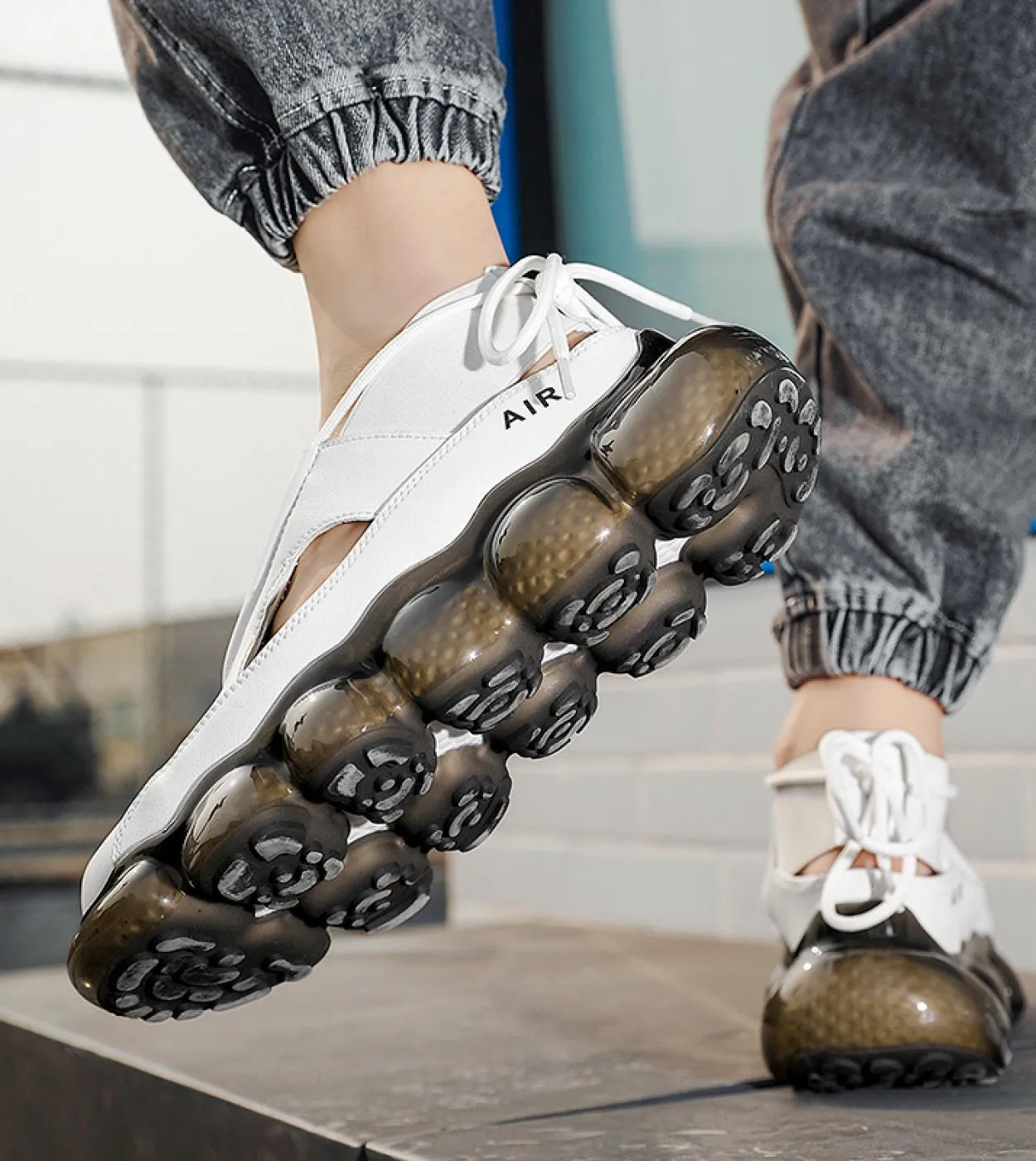 Scarpe Uomo Sneakers Uomo Casual Uomo Scarpe Tenis Luxury Shoes Trainer Race Scarpe traspiranti Moda Mocassini Running